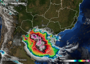 Foto de satélite, divulgada pelo Simepar nesta terça-feira, mostra a região de Foz do Iguaçu quase no centro da instabilidade atmonosféria.