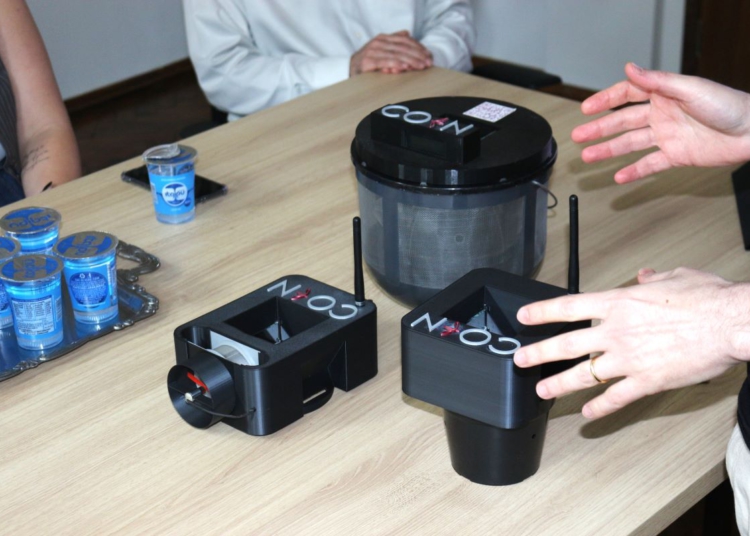 Equipamento que será utilizado no combate à dengue. Foto: Mohammad Fayed