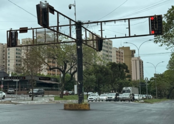 Foto da estrutura enferrujada: cortesia