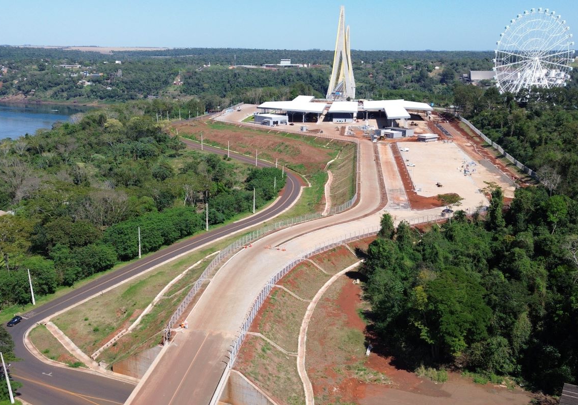 Perimetral Leste de Foz do Iguaçu.
Foto: DER-PR