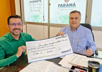 Secretário da Saúde de Foz, Fabio Mello, e o secretário da Saúde do Paraná, Paulo Preto. Foto: divulgação