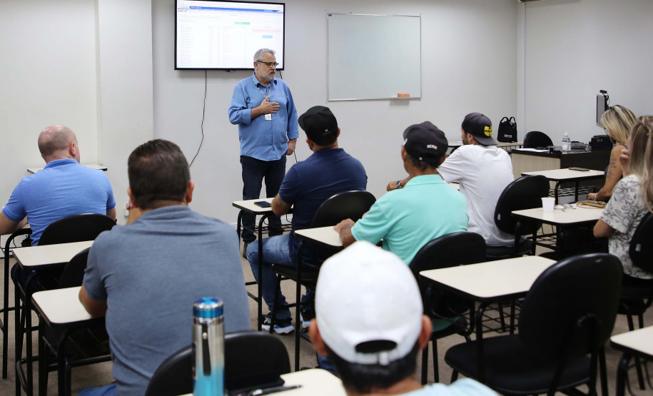Detran-PR - Reciclagem de condutores terá carga horária aprimorada sem alteração de custos no Paraná.
Foto: Giuliano Gomes/Detran-PR