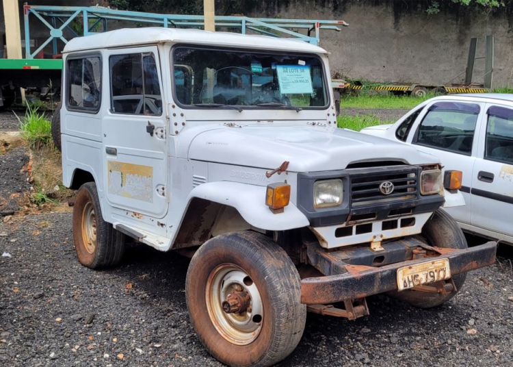 Foto de um dos veículos do leilão: divulgação