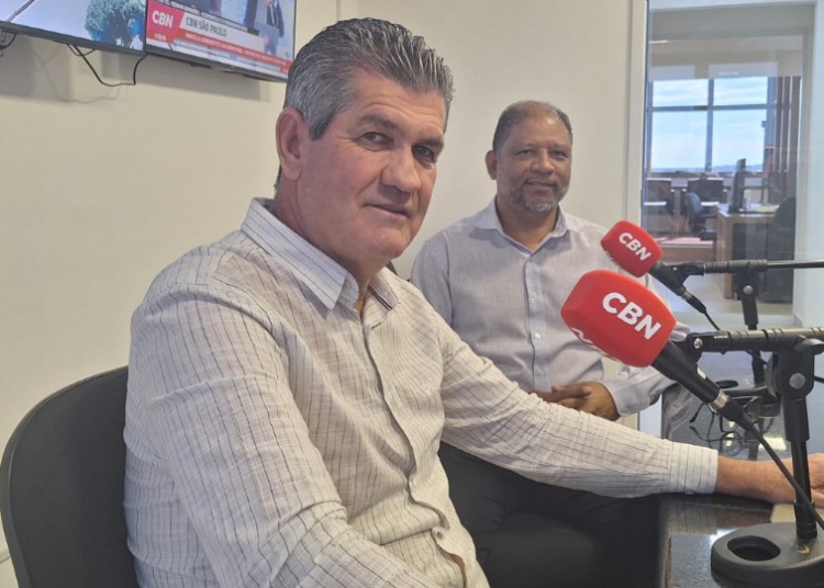 Prefeito e vice em entrevista à CBN Foz. Foto: divulgação
