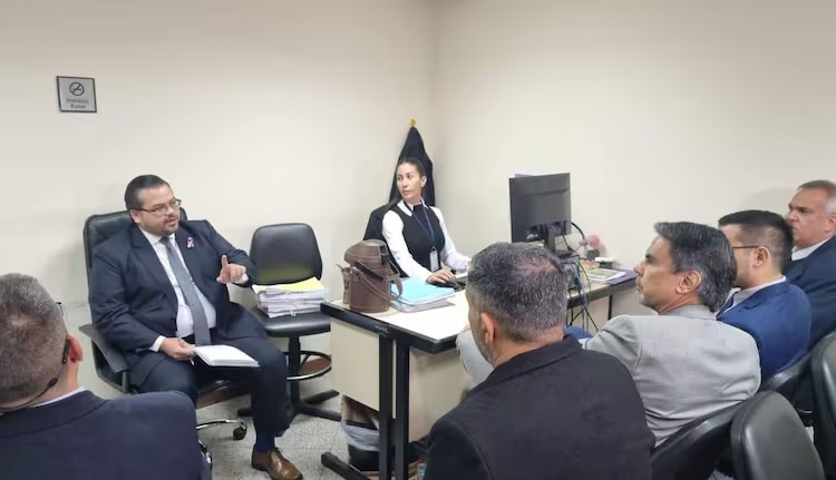 Audiência de revisão para prisão domiciliar. Foto: cortesia