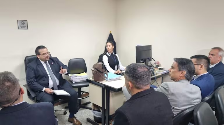 Audiência de revisão para prisão domiciliar. Foto: cortesia