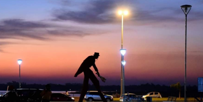 A fotografia vencedora do prêmio no ano passado, do paraguaio Nolberto Duarte, intitula-se "Passeio pela Costanera de Assunção". Foto: divulgação/Agência IP