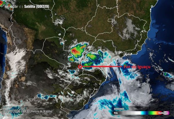 Foto de satélite divulgada pelo Simepar nesta terça-feira.